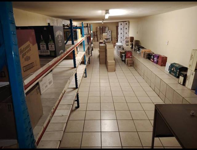 BUSINESS FOR SALE IN LENASIA SOUTH